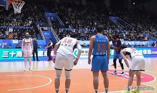 Bet365体育集团-杜锋：四川降温了 但全场座无虚席能感受到大家对于广东热爱和支持