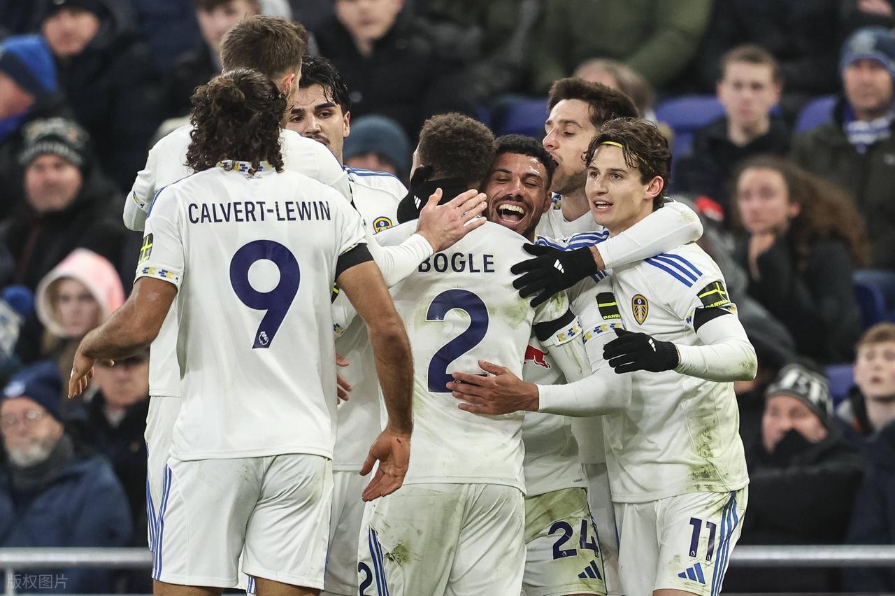 Bet365体育平台-英超最新积分战报 埃弗顿无力追赶利物浦 绝平利兹联升至上半区