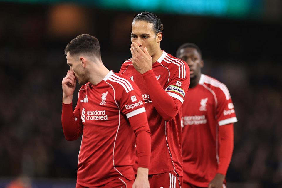 Bet365体育集团-1-2！英超冠军爆大冷 客场遭垫底队绝杀 4连胜终结 欧冠资格告急