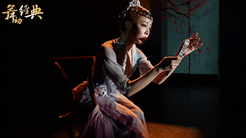 Bet365体育平台-她果然没离，毕竟400亿资产的男人也不多啊！