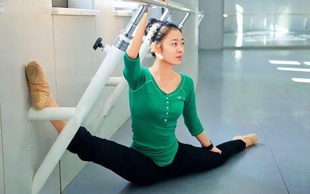 Bet365体育平台-她果然没离，毕竟400亿资产的男人也不多啊！