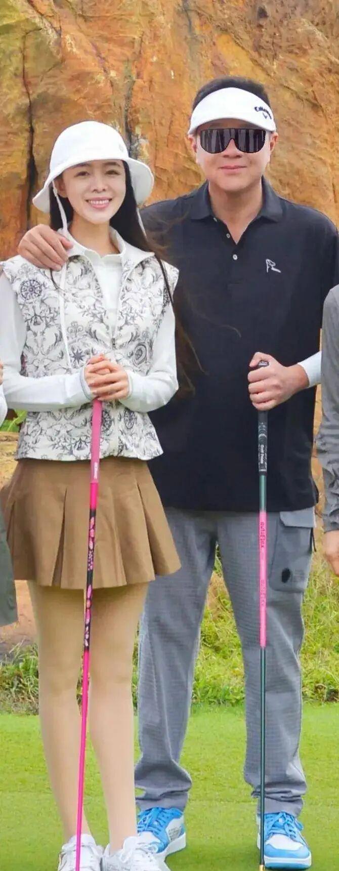 Bet365体育平台-她果然没离，毕竟400亿资产的男人也不多啊！