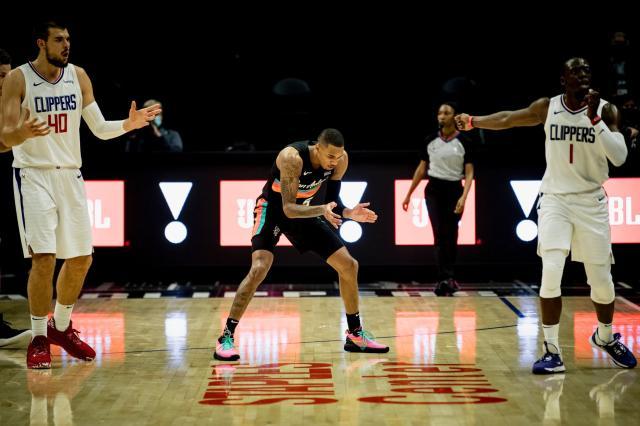 Bet365体育平台-家有穆雷初长成！新时代马刺的“新帕克”养成计划