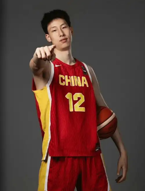 Bet365体育官网-不是王俊杰，广东或锁定新援，母亲国手，签字费或超1000万|广东男篮|徐昕|易建联|杨鸣|篮板_新浪体育_新浪新闻